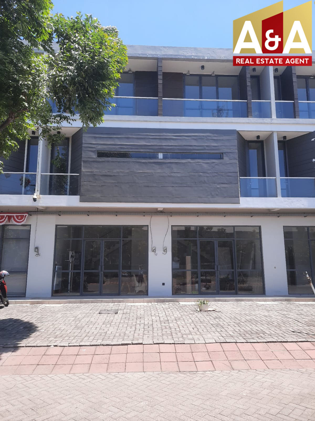 Dijual/Disewakan Ruko Springville Surabaya Timur - Image 1