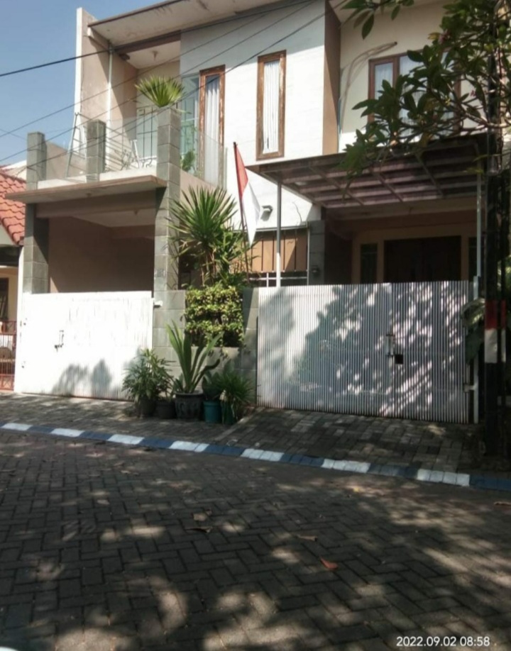 Dijual rumah babatan pratama wiyung - Image 1