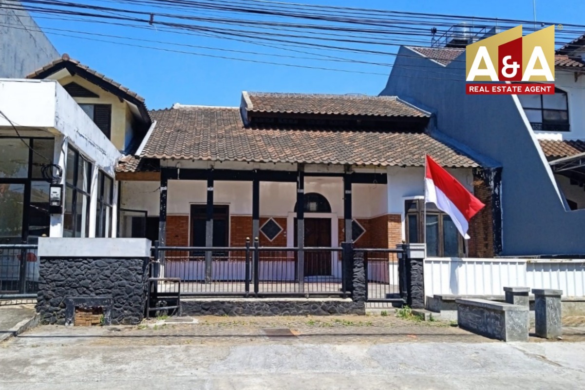 DIJUAL RUMAH WILAYAH SURABAYA PUSAT - Image 1