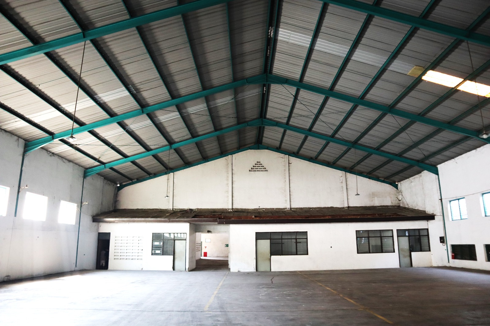 Disewakan Gudang Murah Bagus Grogolan Pasuruan - Thumbnail 2