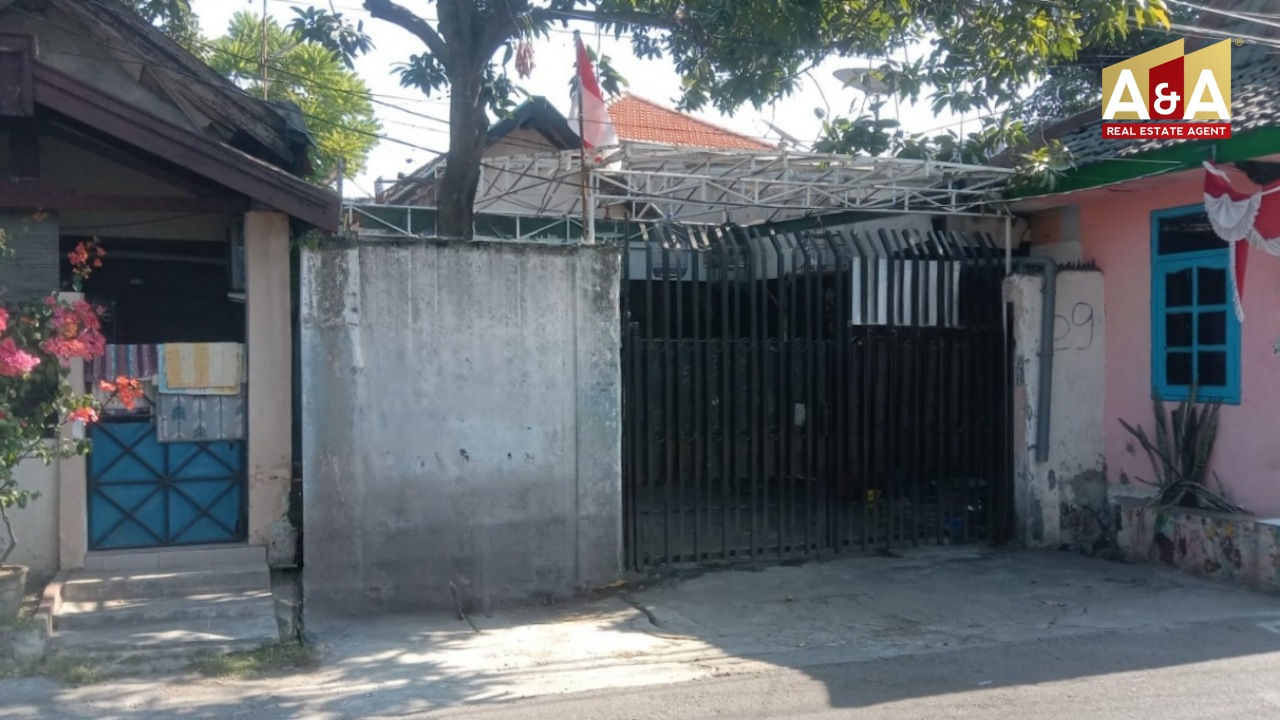 DIJUAL RUMAH WILAYAH SURABAYA PUSAT - Image 1