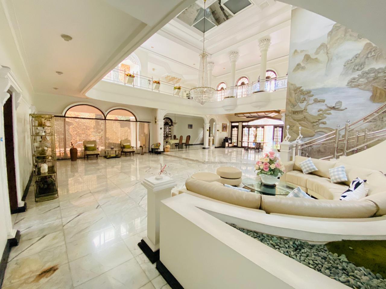 DIJUAL RUMAH MEWAH LOKASI SURABAYA TIMUR - Thumbnail 3