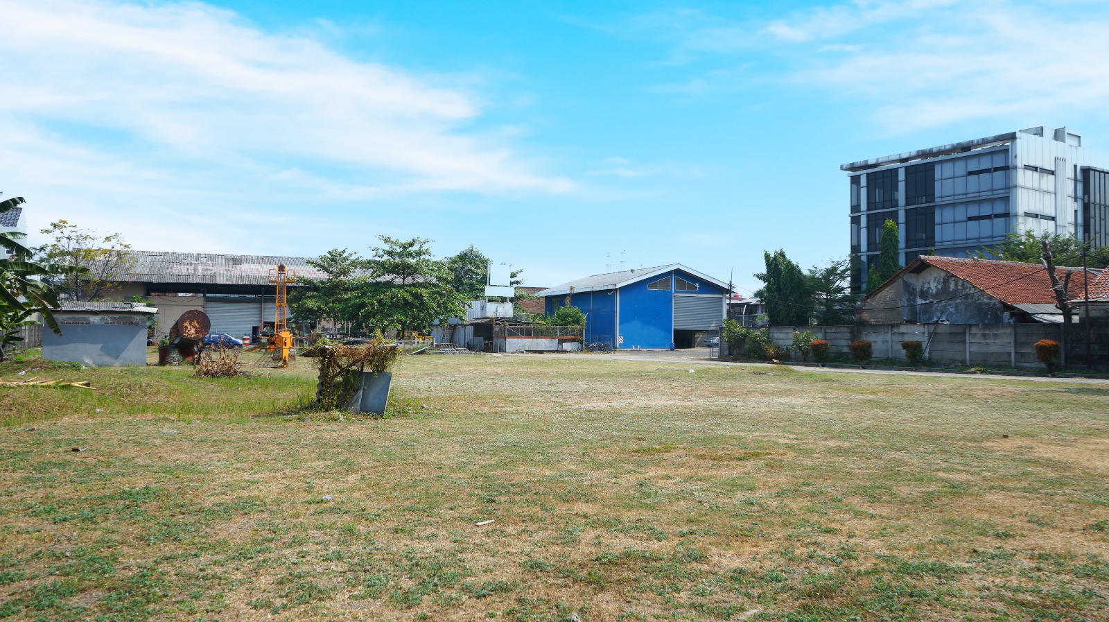 Dijual Rumah +Tanah Mangga Jakarta Timur - Thumbnail 2