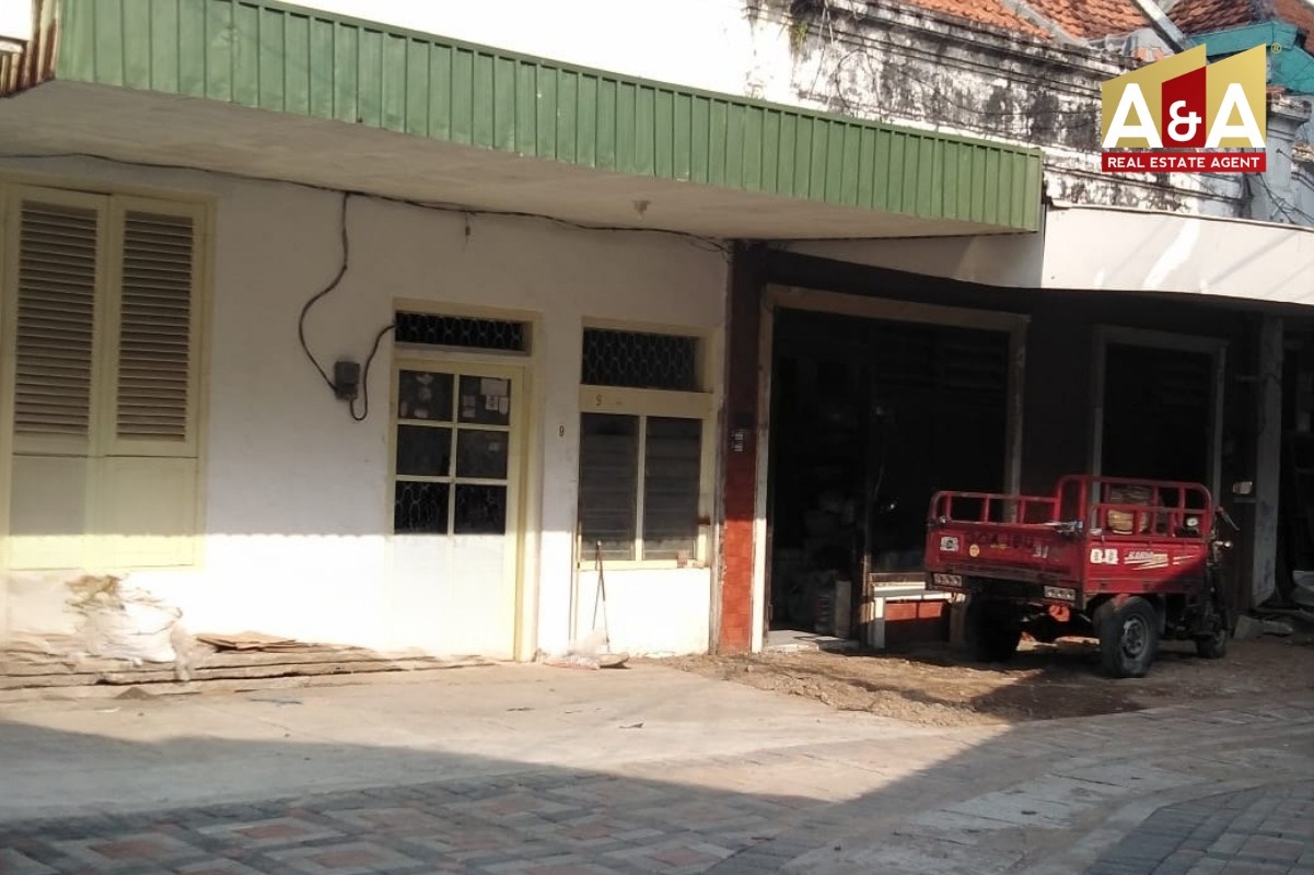 DIJUAL RUMAH WILAYAH SURABAYA PUSAT - Image 1
