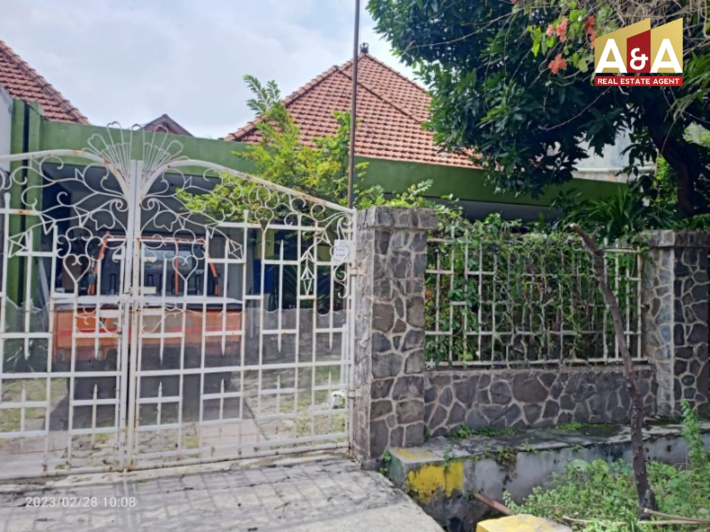DIJUAL RUMAH WILAYAH SURABAYA PUSAT - Image 1
