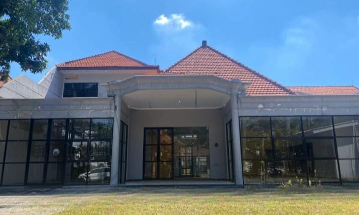 DISEWAKAN -DIJUAL RUMAH USAHA SURABAYA SELATAN - Image 1