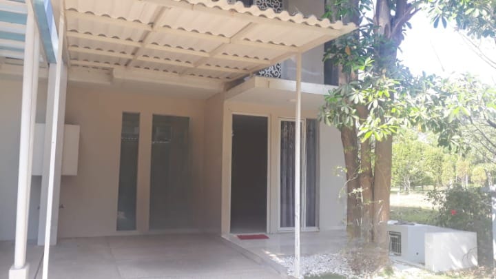 Disewakan Rumah Pakuwon City 2 Lantai Siap Pakai - Image 1