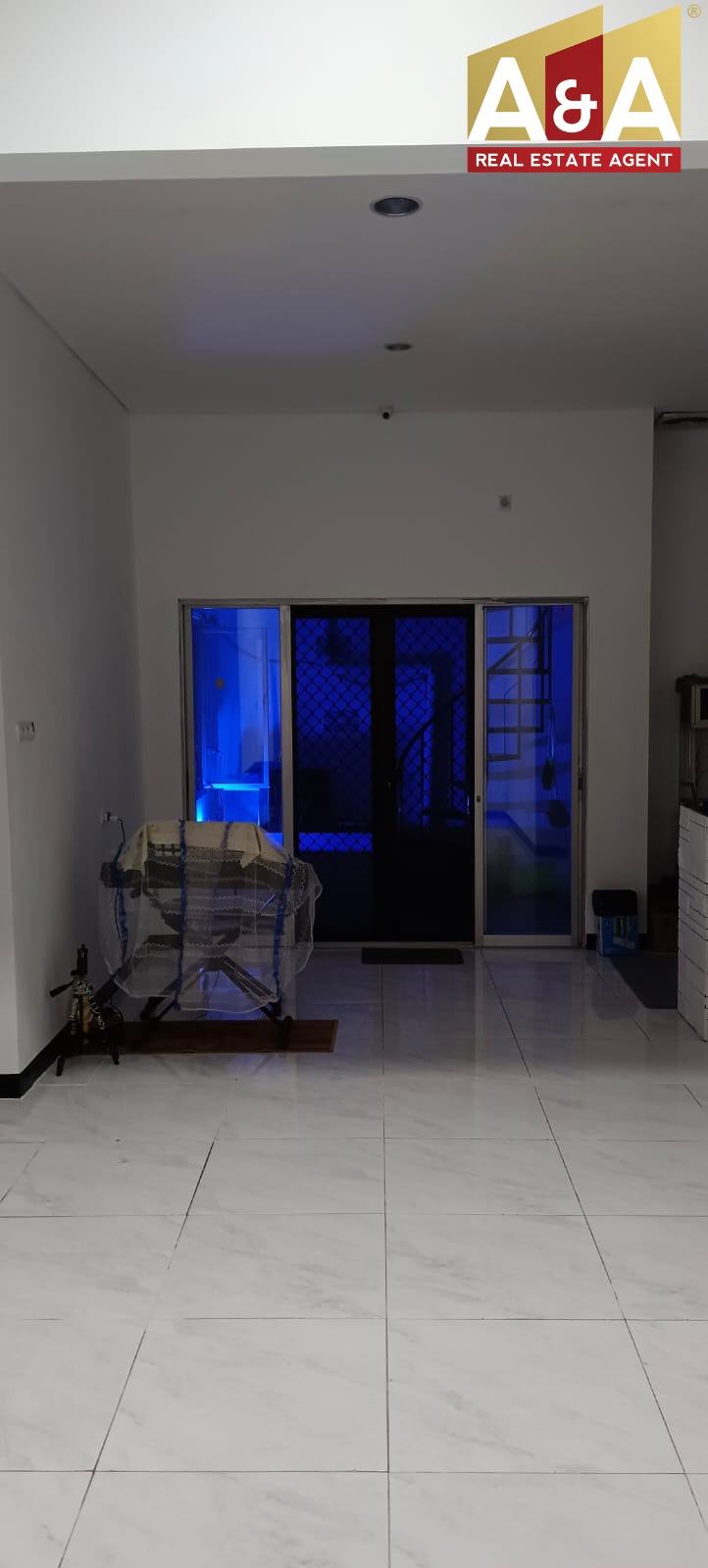 DiJual Rumah Bagus Surabaya Barat - Image 1