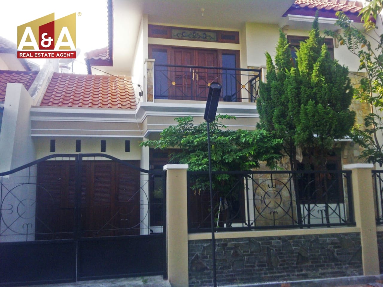 Dijual Rumah Strategis di Semalang Indah Surabaya Timur - Image 1