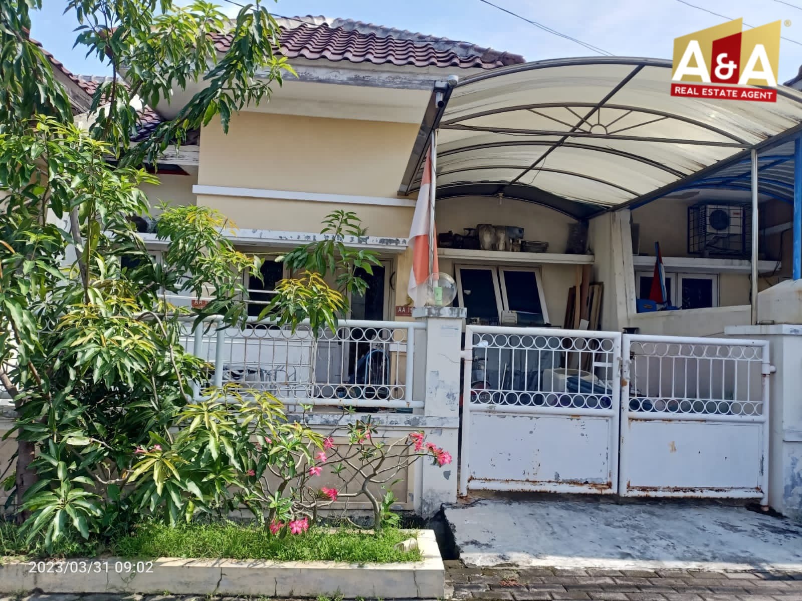 Dijual Rumah Strategis di Nirwana Eksekutif Surabaya - Image 1
