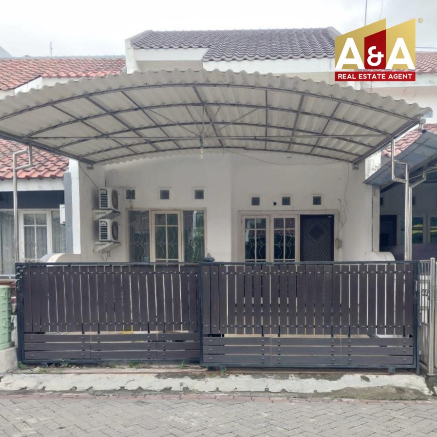 Dijual Rumah Berstrategis di Taman Mutiara Surabaya - Image 1