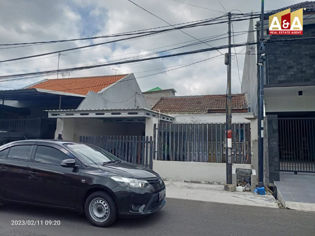 Disewakan Rumah Stategis di Wisma Permai Surabaya - Image 1