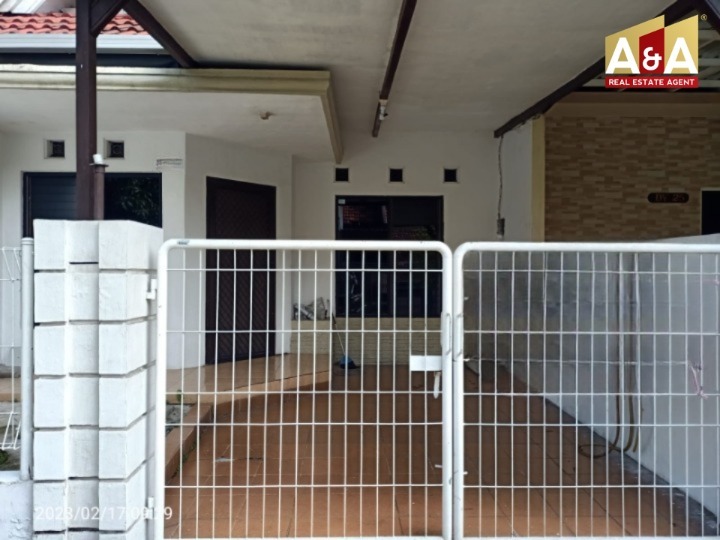 Dijual Rumah Strategis di Taman Pondok Indah Wiyung Surabaya - Image 1