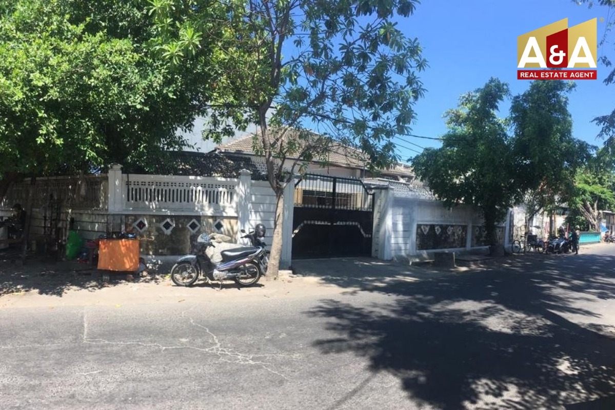 Dijual Rumah Stategis di Kawi Surabaya - Image 1