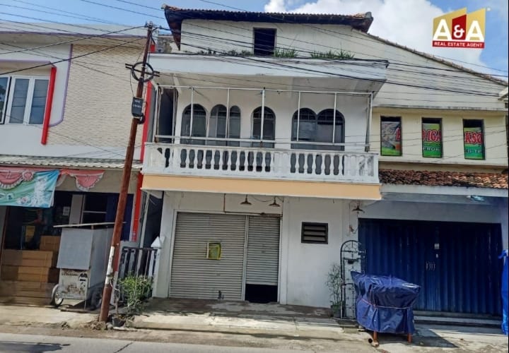 Disewakan Ruko Strategis di Manukan Dalam Surabaya - Image 1