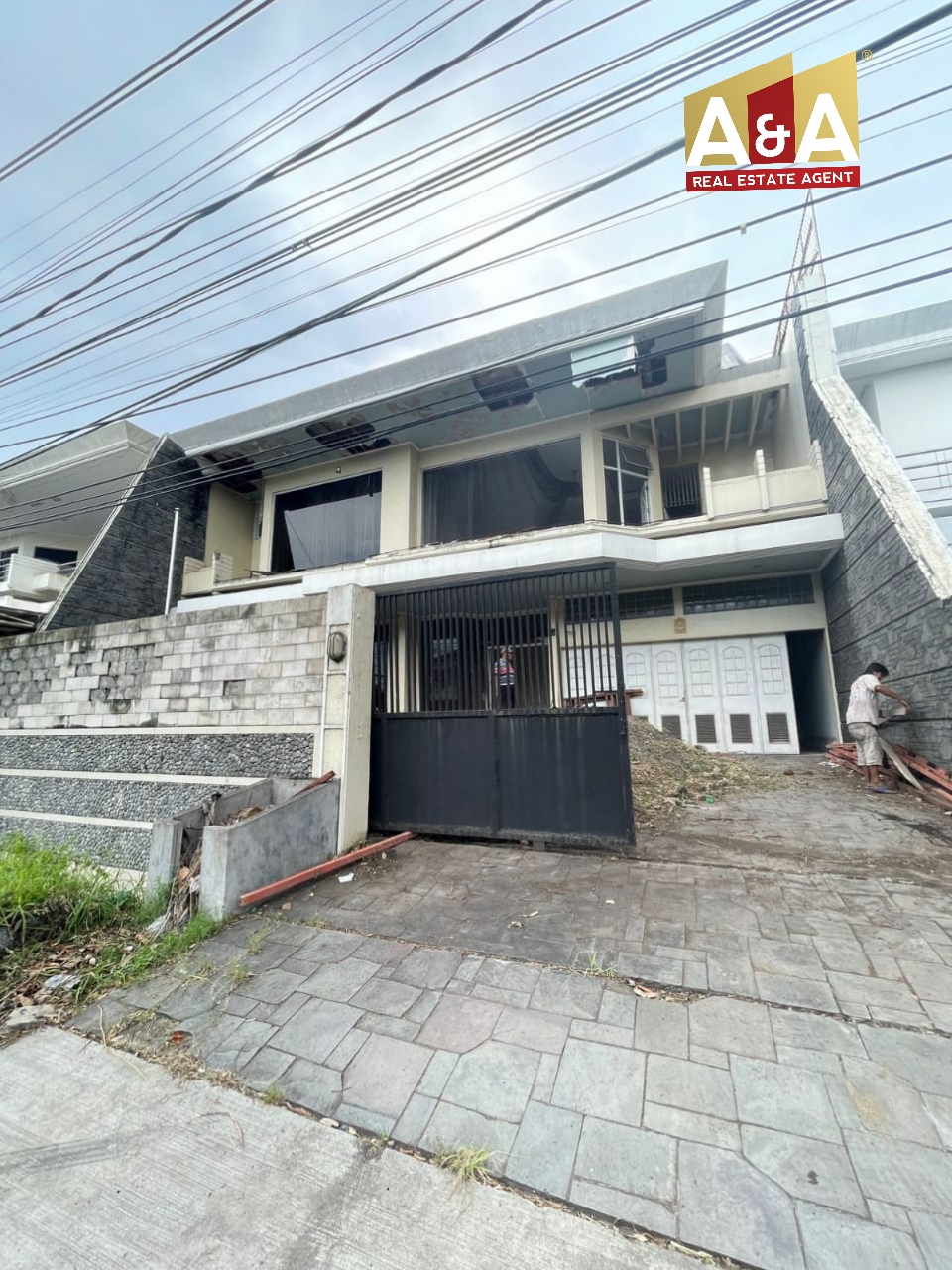 Dijual Rumah Hitung tanah di Raya Satelit Utara Surabaya - Image 1