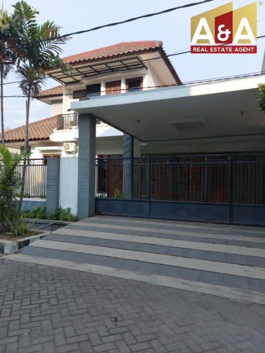 DISEWAKAN RUMAH MURAH DAN BAGUS WILAYAH SURABAYA SELATAN - Image 1