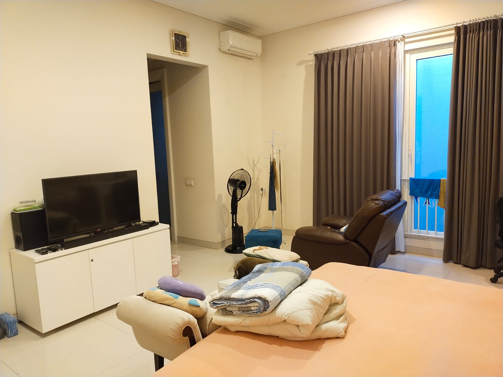 Dijual Rumah Mewah Semi Furnished di Darmo Hill Surabaya Barat - Thumbnail 2
