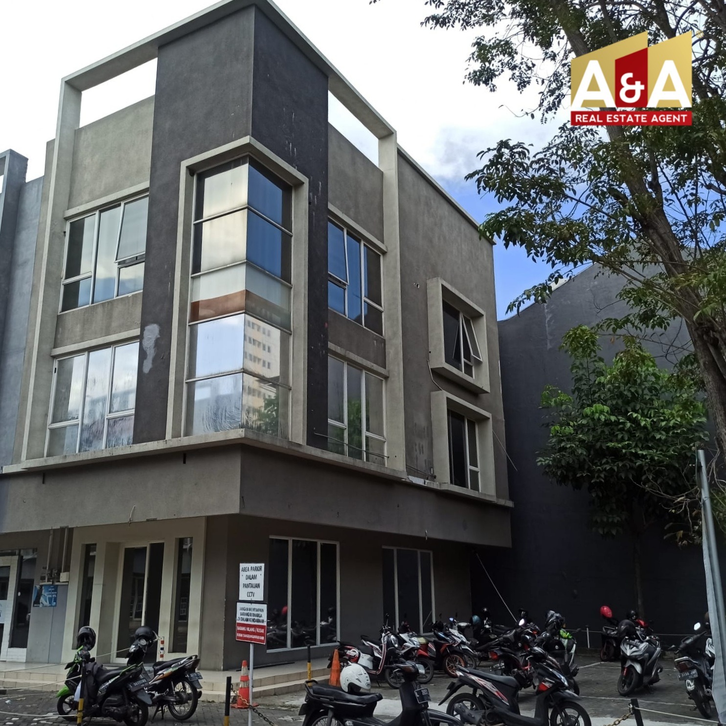 Disewakan Ruko Strategis di Pasar Modern Surabaya - Image 1