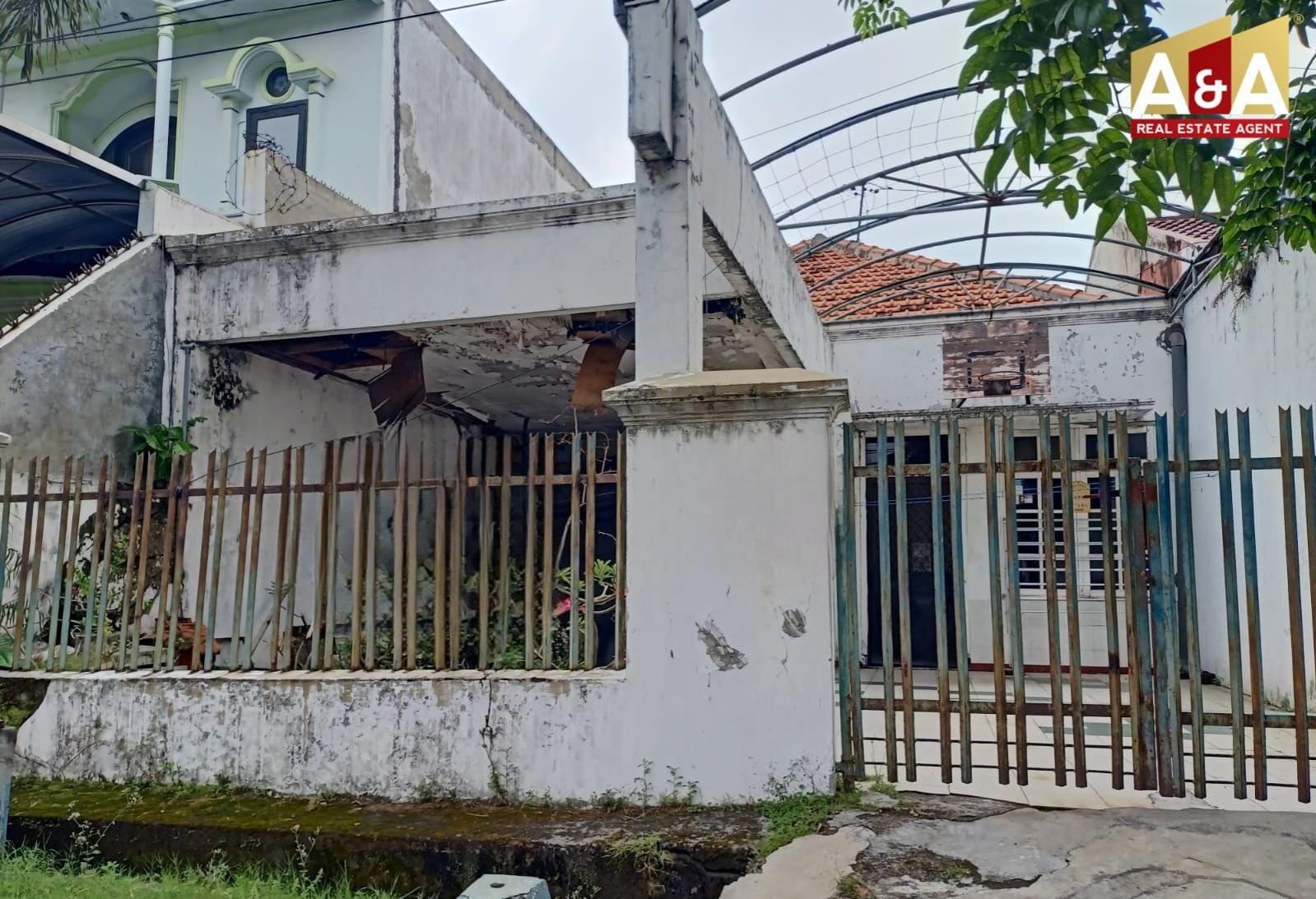 Dijual Rumah Strategis di Tuban Rata Surabaya - Image 1