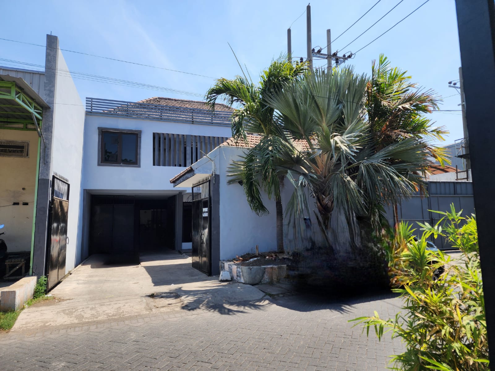 Dijual Gudang Siap Pakai Daerah Tropodo Sidoarjo - Image 1