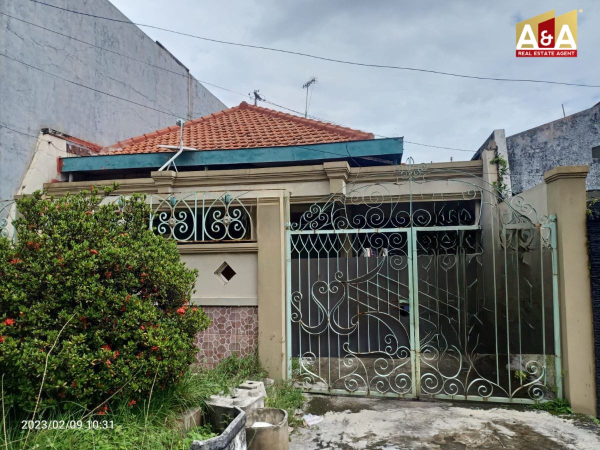 Dijual Rumah Strategis di Dukuh Kupang Timur Surabaya - Image 1