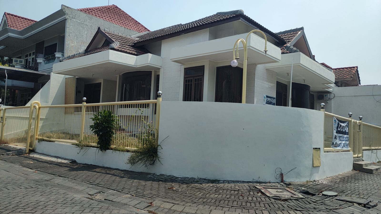 Di Jual Rumah INTERNATIONAL VILLAGE CITRALAND - Image 1