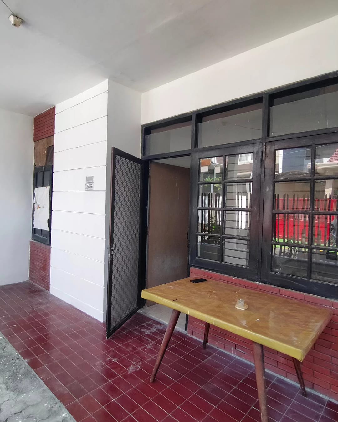 DIJUAL Rumah Rungkut Mapan Barat - Image 1