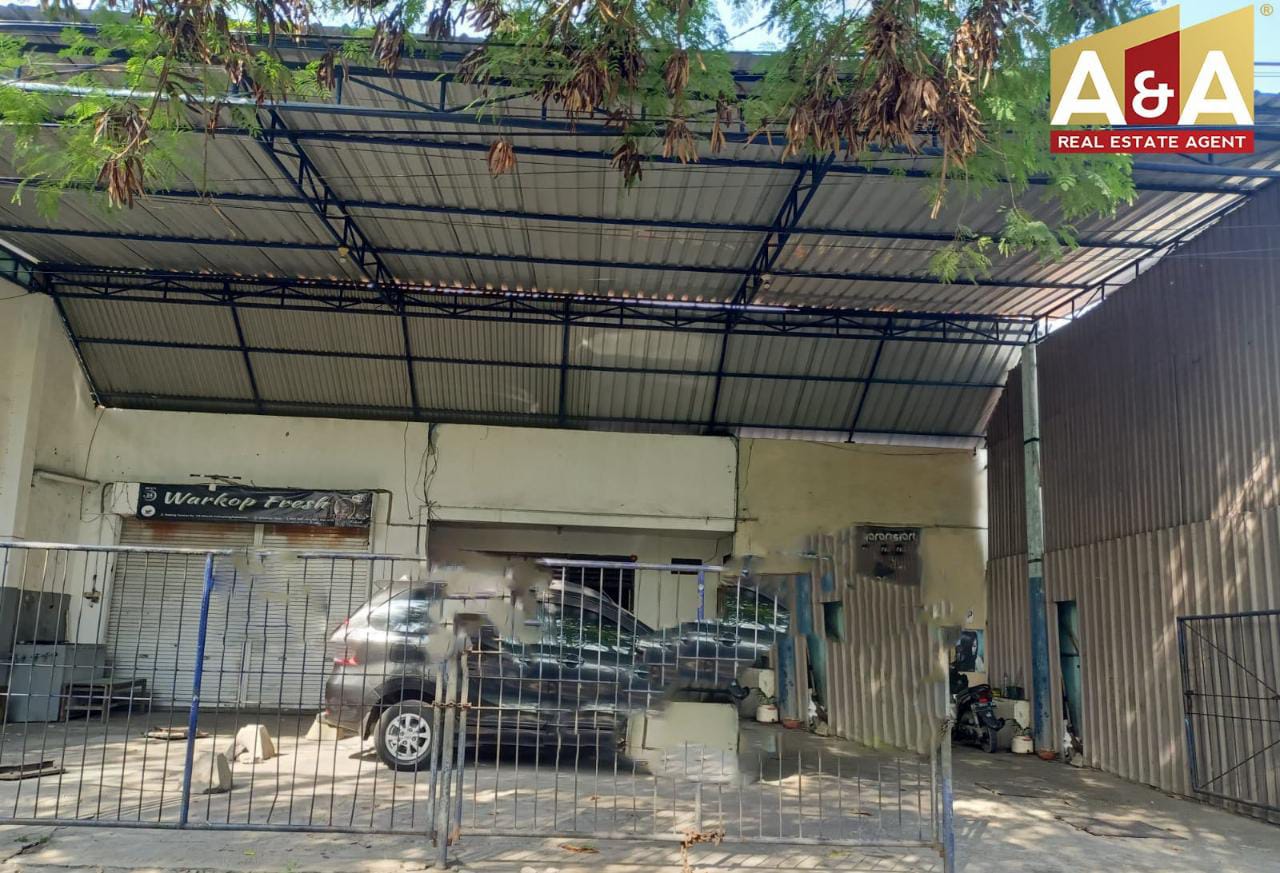 !!Dijual Rumah Strategis di Kedung Tarukan Surabaya!! - Image 1