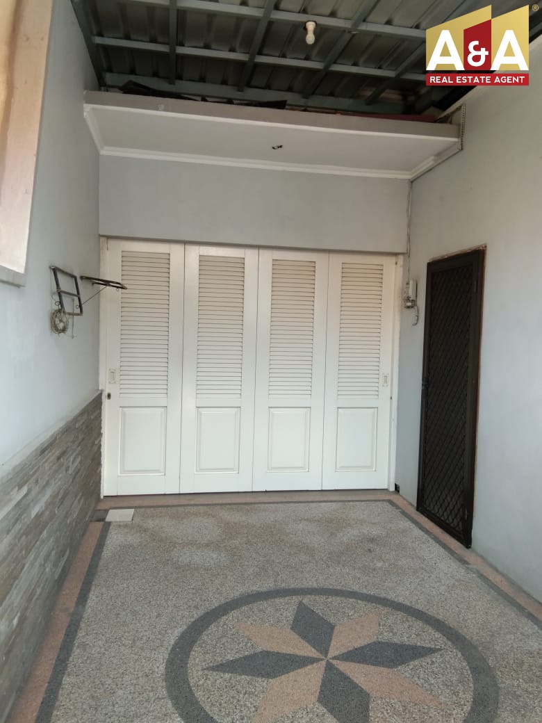 Dijual Rumah Lokasi Strategis Surabaya Timur - Image 1
