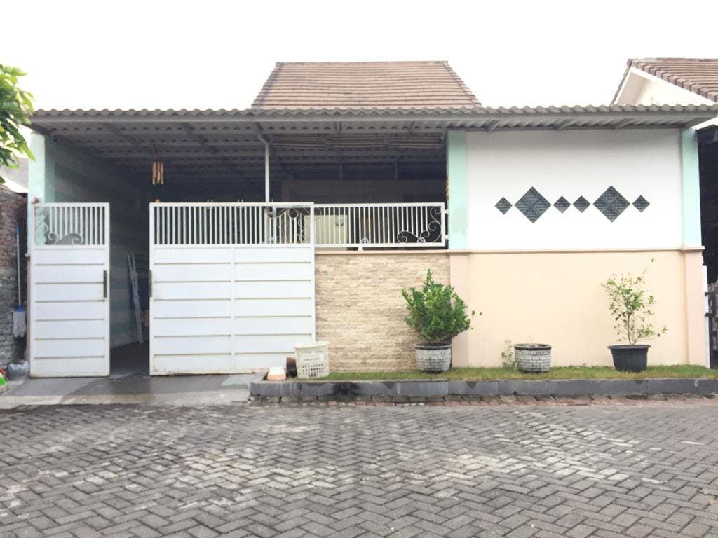 DIJUAL MURAH RUMAH SIAP HUNI TERAWAT GRAND SUNRISE MENGANTI - Image 1