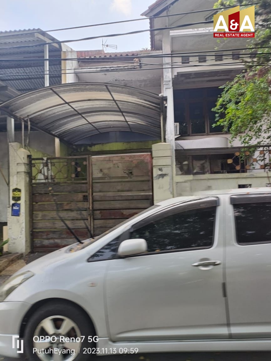 Dijual Rumah Hitung Tanah Strategis di Taman Kendangsari Surabaya - Image 1