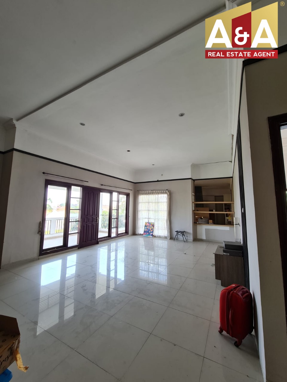 Disewakan Rumah Mewah Citraland Surabaya Barat - Thumbnail 2