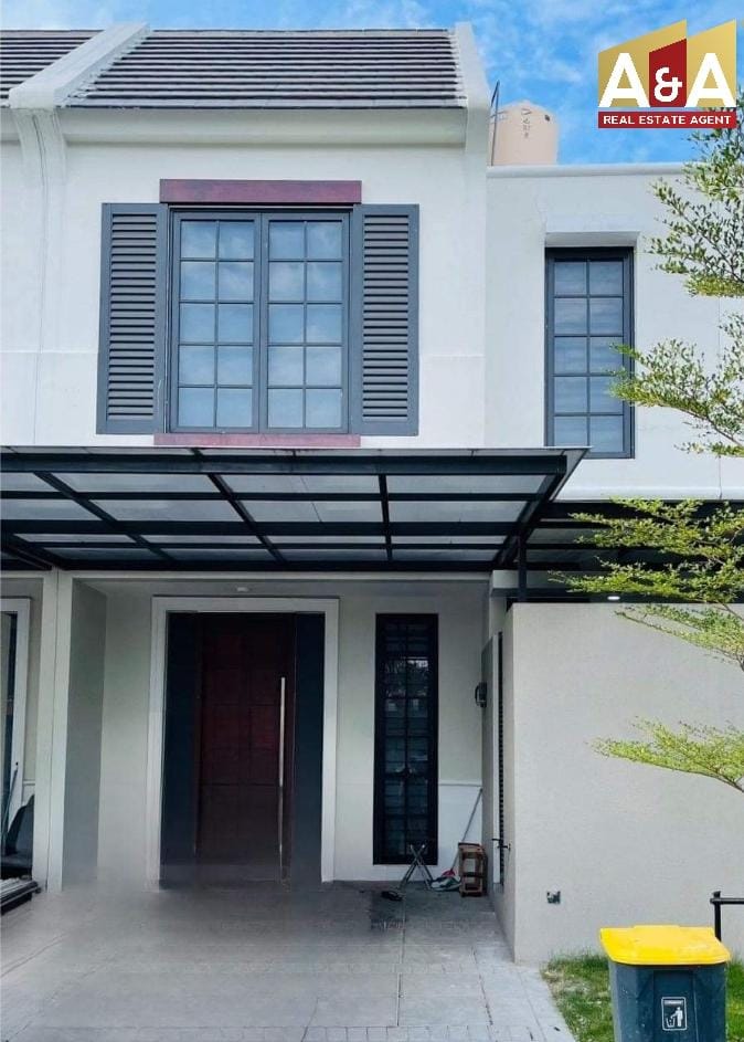 Dijual Rumah Strategis di Grand Harvest Wiyung Surabaya - Image 1