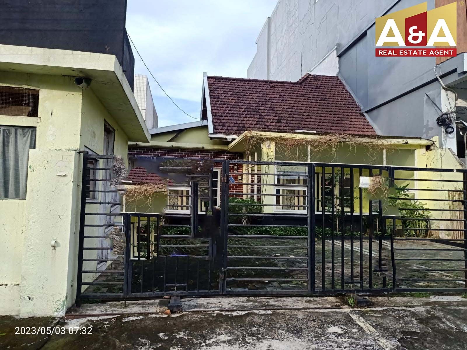 Dijual Rumah Strategis di Prapanca Surabaya - Image 1