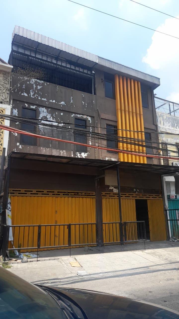 Disewakan Ruko Strategis di Raya Satelit Indah Surabaya - Image 1