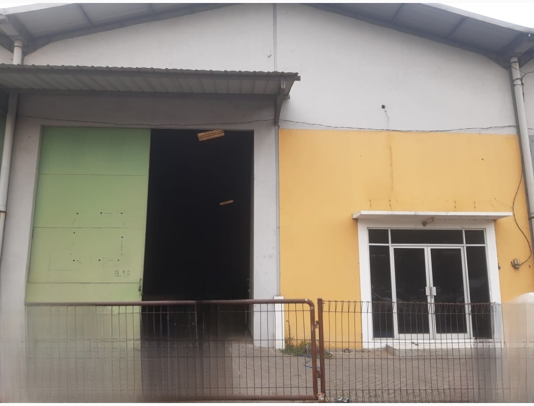 Disewakan gudang di Meiko Abadi Gresik - Image 1