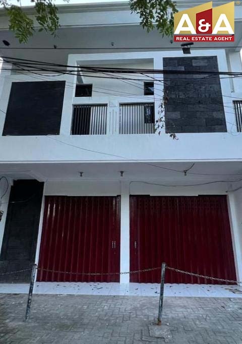 Dijual Rumah Strategis di Bronggalan Surabaya - Image 1