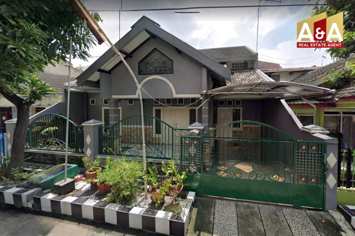 Disewakan Rumah Strategis di Taman Wisma Menanggal Surabaya - Image 1