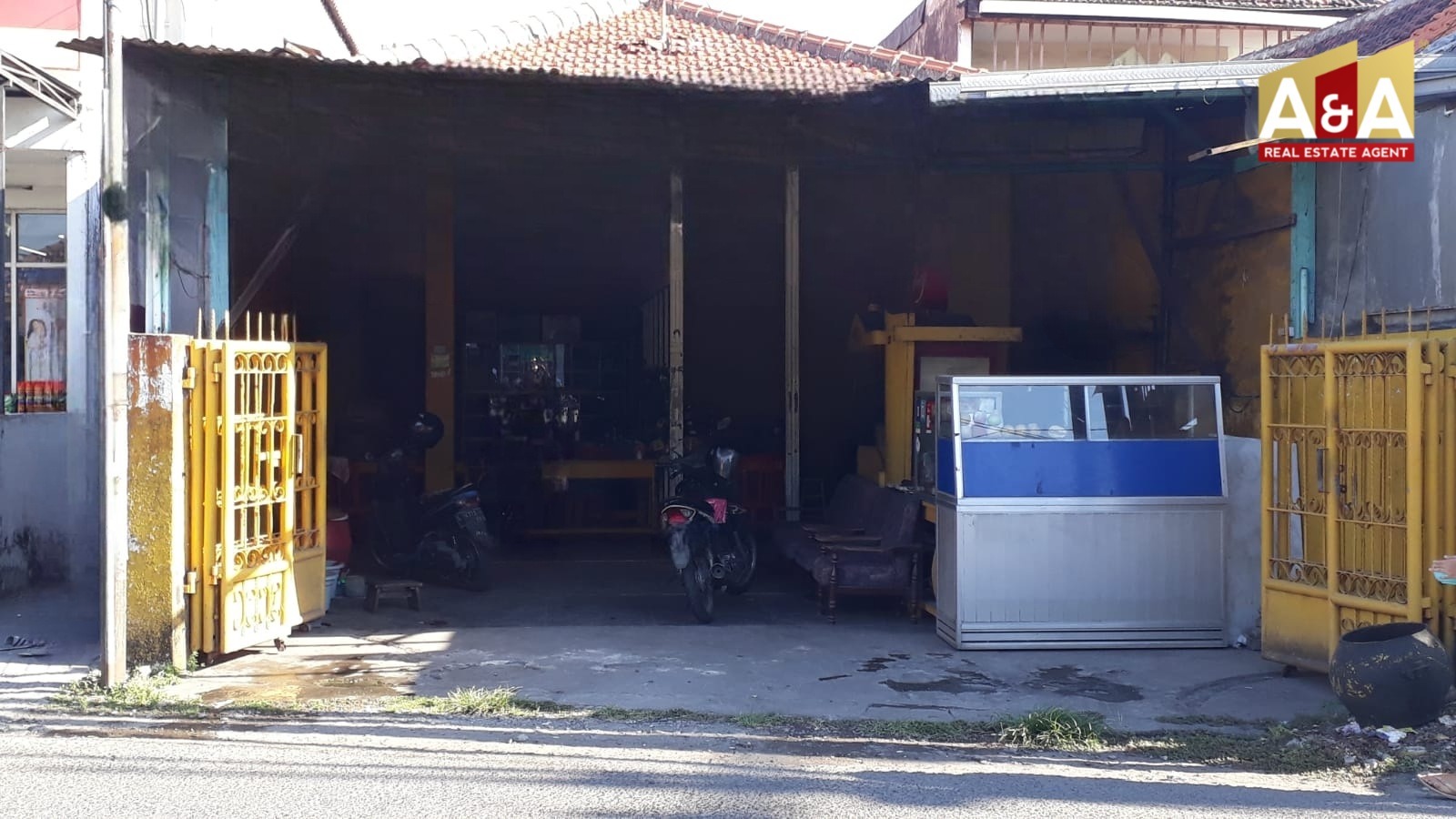 Dijual Rumah Strategis di Siwalankerto Surabaya - Image 1