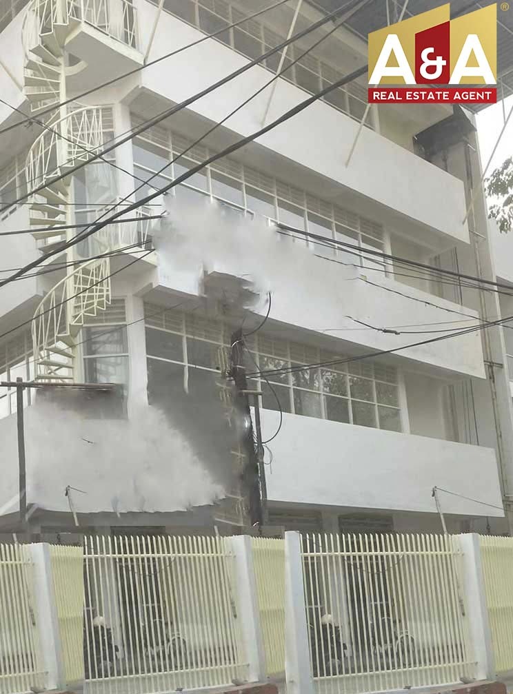 Disewakan Ruko Strategis di Rungkut Madya Surabaya - Image 1