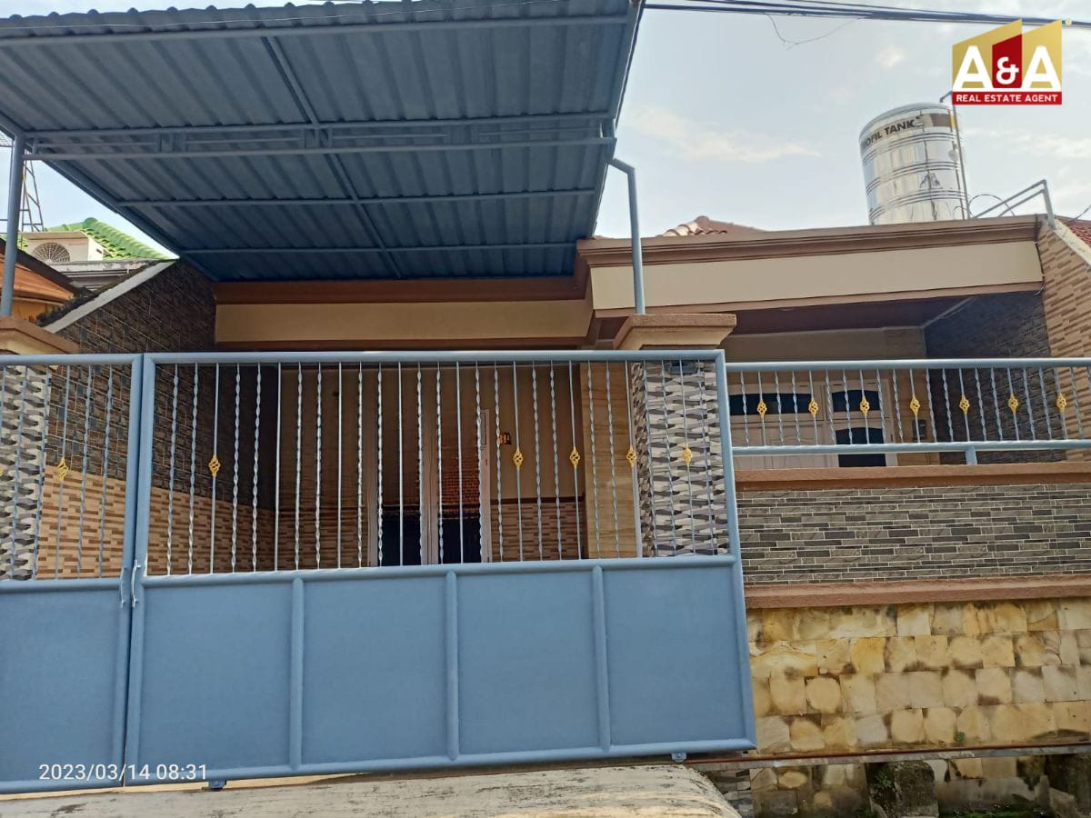 Dijual Rumah Strategis di Jl. Libra Surabaya - Image 1