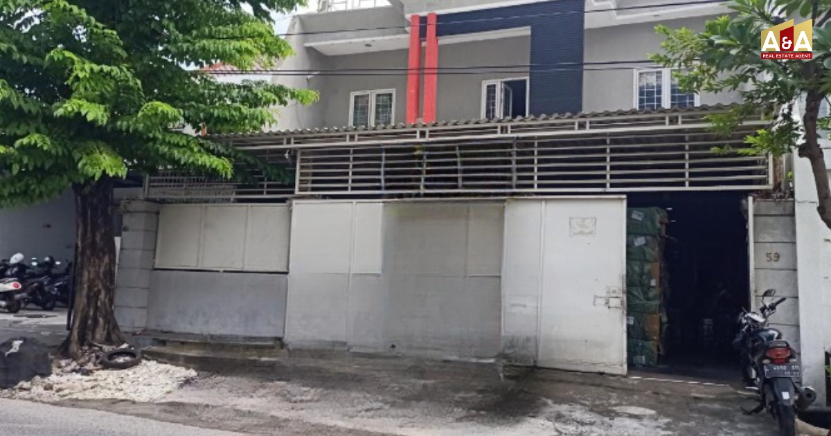 Dijual Rumah Strataegis di Pucang Anom Surabaya - Image 1