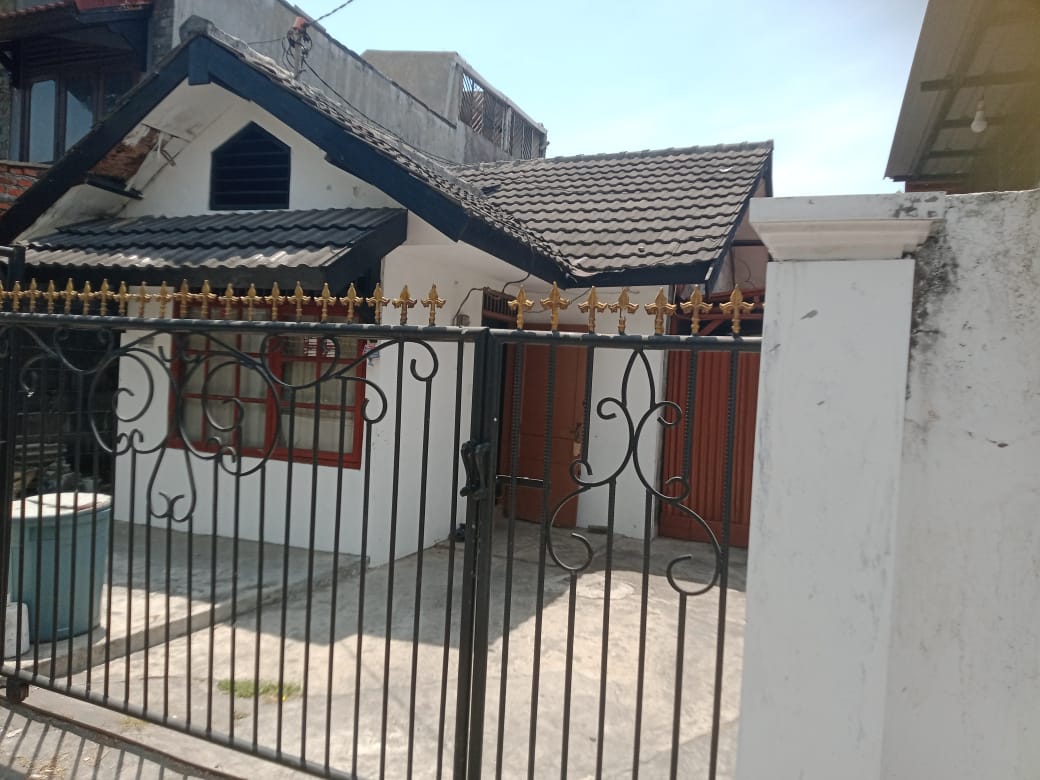 DIJUAL RUMAH WISMA TENGGER SURABAYA BARAT - Image 1