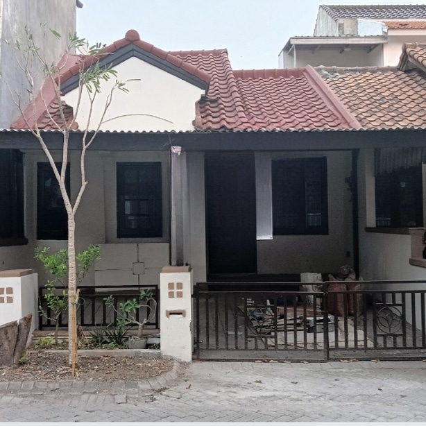 Dijual Rumah Murah Taman Puspa Raya Citraland Surabaya Barat - Image 1