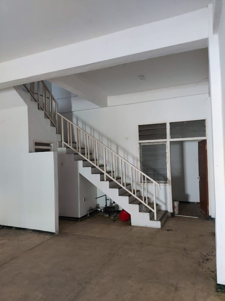 Disewakan / Dijual Ruko Strategis Ambengan Surabaya - Thumbnail 2