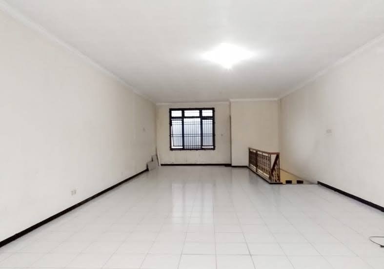 Disewakan Ruko Cempaka Mas, Jombang - Image 1