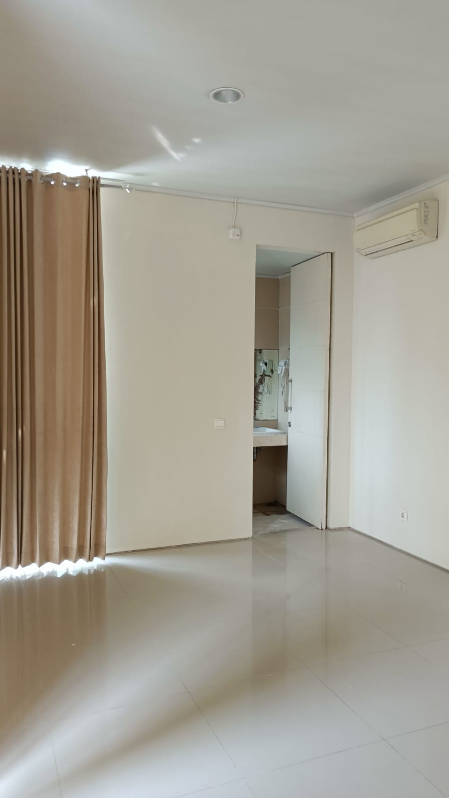 Dijual/Disewakan Rumah Citraland,Surabaya Barat - Thumbnail 2