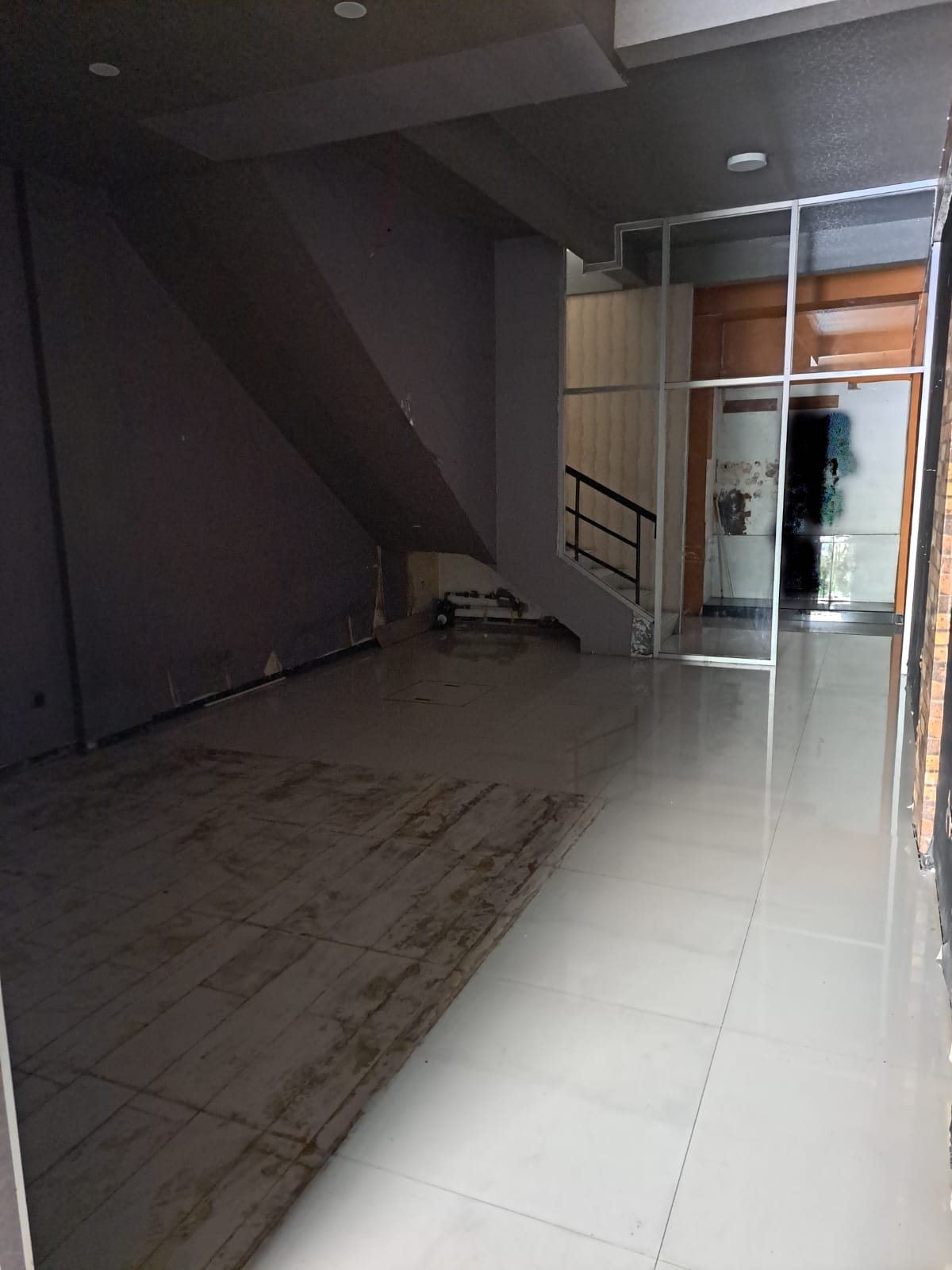 Disewakan Ruko Bukit Darmo Golf Surabaya Barat - Thumbnail 2