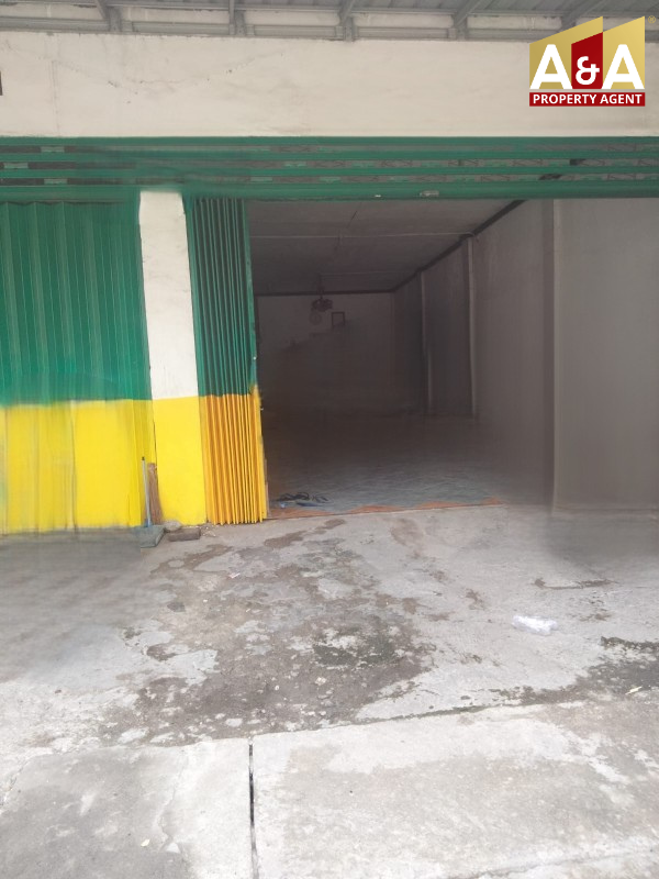 Dijual Ruko Berlokasi Strategis di Gresik dan Murah - Image 1